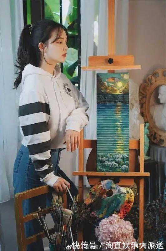 素描#她从小画画长大后靠垃圾画出千万粉丝有梦想的人,成就不会太差