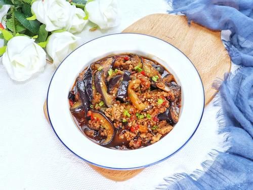 炒茄子 应不应该 多放油 多加1步 茄子软嫩还不吸油 全网搜