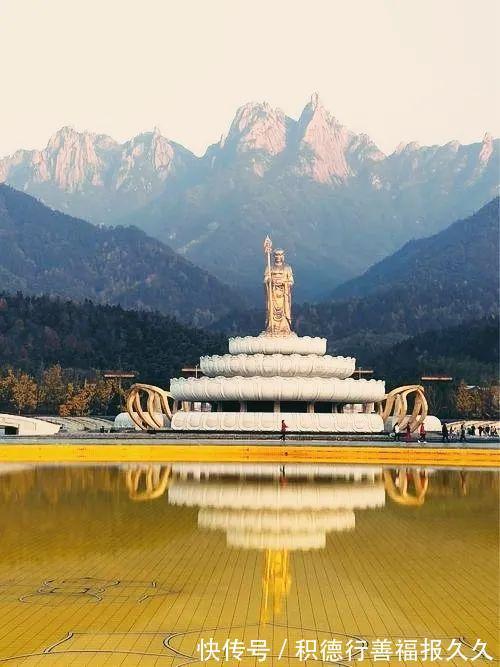 地藏菩萨大孝大愿大悲的典范