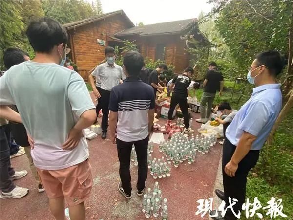 疫情|清华北大等42名博士滞留扬州，每人收到一封“公开信”