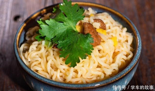 买方便面时,别只知道康师傅,这5种方便面遇见尝一尝,错过可惜!