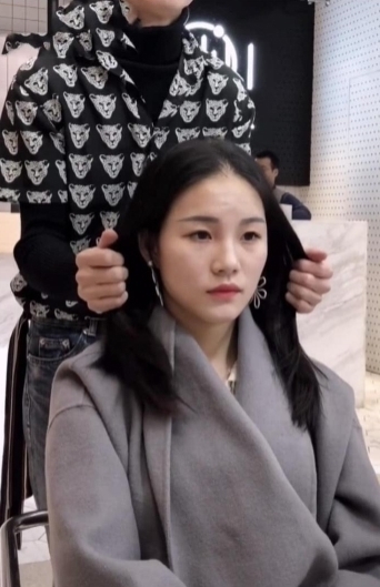 托尼|失恋小姐姐垂头丧气去理发,做完气场全开,网友 托尼太抢戏了