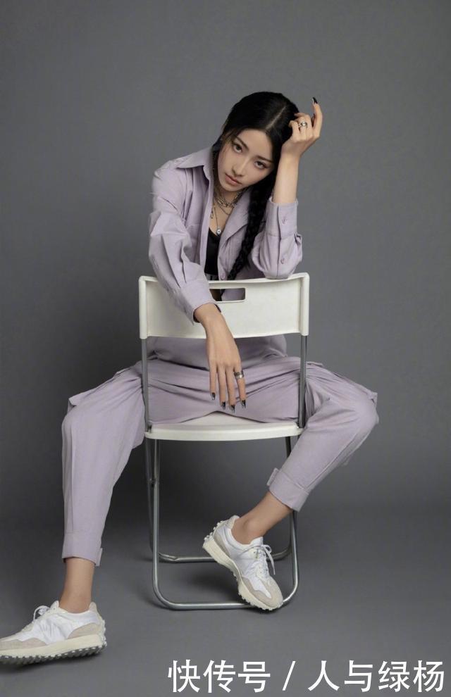 明星球鞋上脚，球鞋女神们上脚狠鞋！