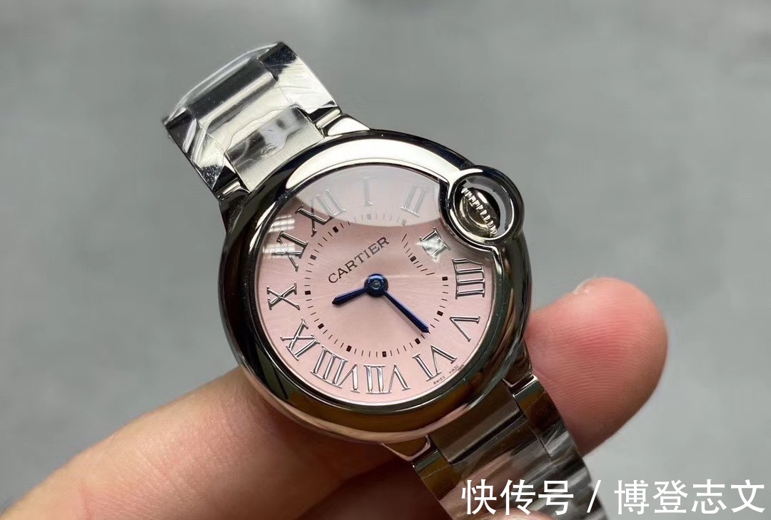 bb满大街的卡地亚蓝气球告诉你为什么这么多人选择复刻表