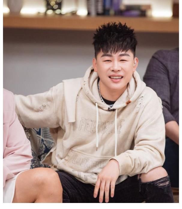 李健再度加盟音樂節(jié)目，攜手3位實力派唱將，開啟公路音樂會