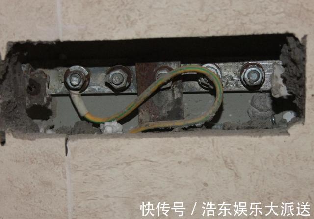 端子箱|卫生间这个装置不起眼,可关键时刻能救命,房子装修千万别要砸了