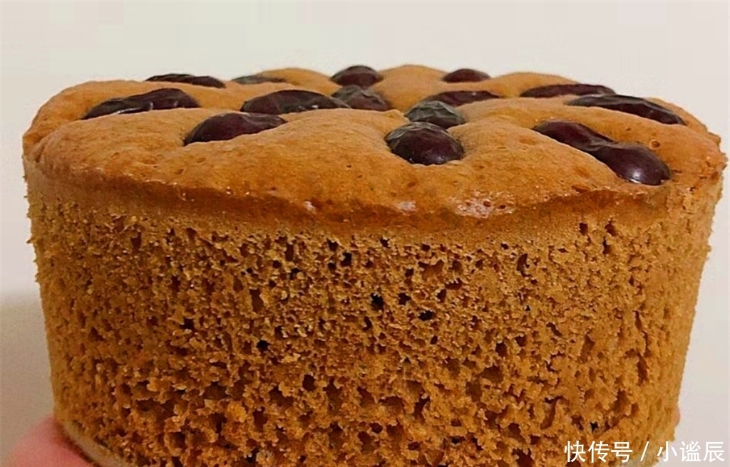 红糖发糕最好吃的做法,手不沾面,搅一搅,香甜蓬松