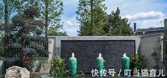 农村|在农村建这样的别墅, 没有人再说你土、没有品味了