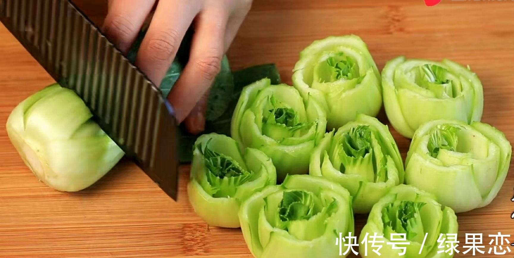 年夜饭必不可少的一道菜《花开富贵》，制作简单，清爽脆口解油腻