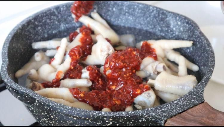 自制韩式辣鸡爪，香辣开胃，解馋下饭，比买的好吃