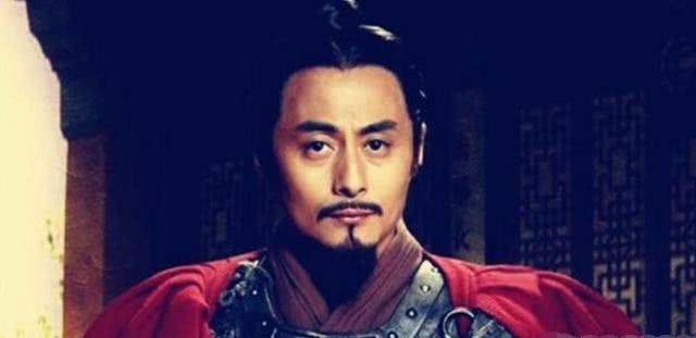 前去|朱元璋摔倒了,大家全都装没看见,只有他上前去扶,朱元璋:推出去斩!