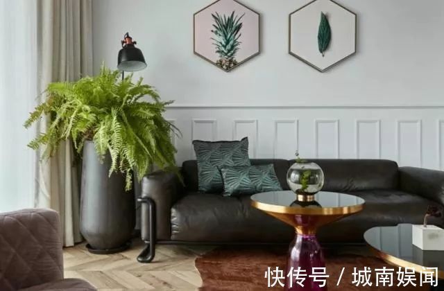 石膏线|120㎡新房,一进客厅就被迷住了,餐桌穿墙“一桌两用”,谁见过