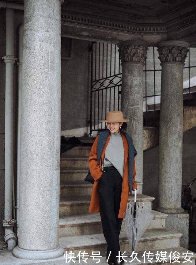 大衣的贵气,还需要“靴子”来演绎,学三木的穿法,你也时髦高级