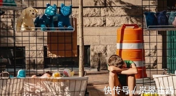 父母|白岩松:父母舍得让孩子吃这3种苦,孩子将来会更有出息