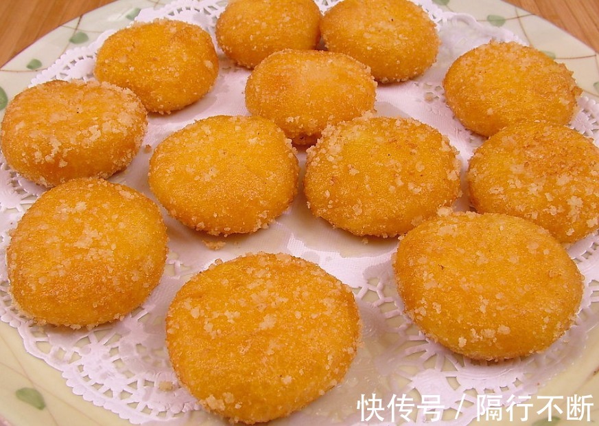 红薯不蒸不煮，教你一个新做法，手不沾面，就能做出一张饼！