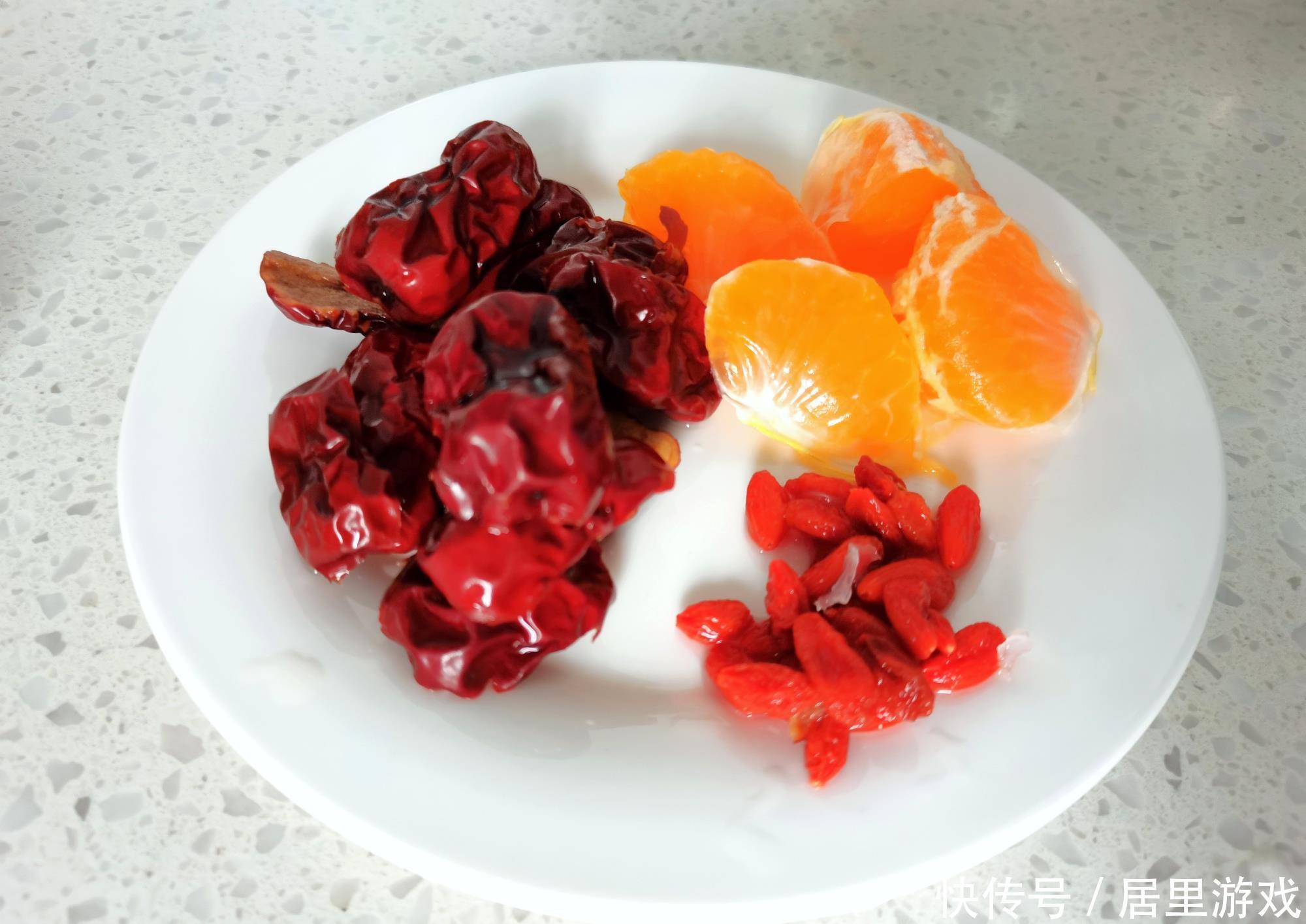 香甜|天冷了,炖一锅甜汤喝,补水滋润暖胃,喝一碗胜过用10张面膜