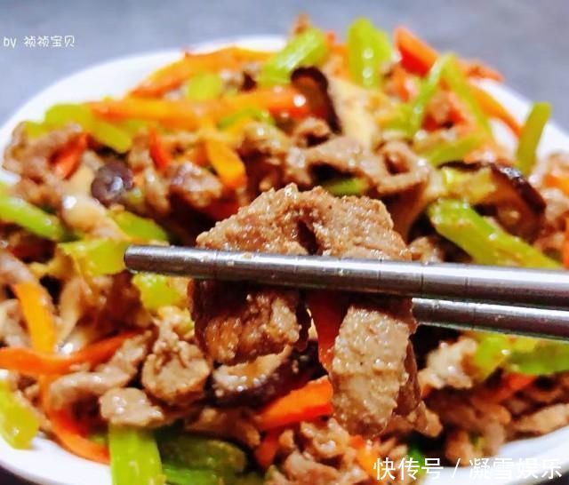 时蔬炒牛肉,营养丰富,味道鲜美,家人都喜欢