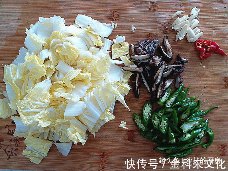此物不是大白菜,钙含量却是大白菜的3倍,补钙补钾,甜嫩鲜美