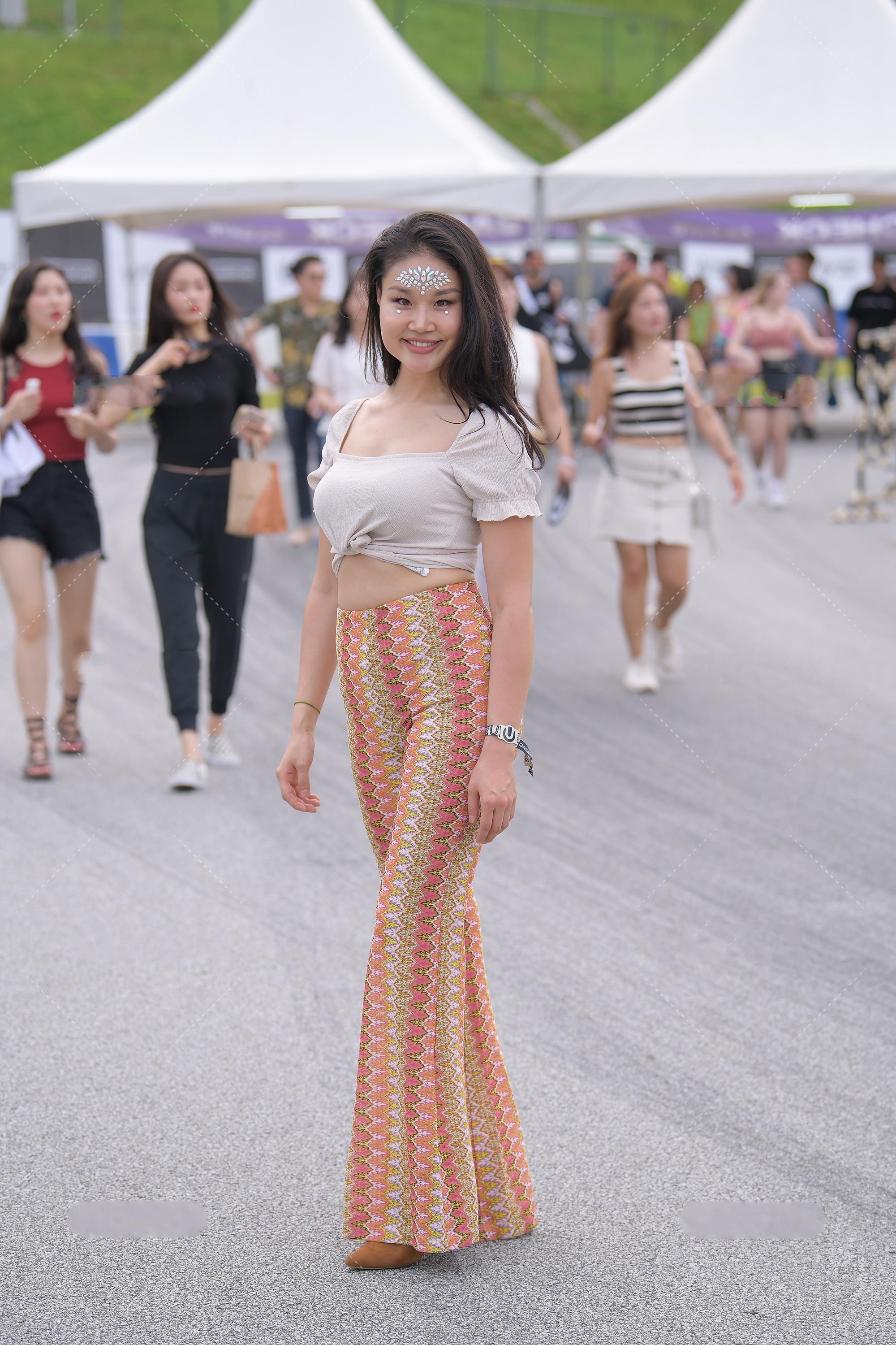 风情|花色阔腿裤穿出不同的风情, 华丽典雅