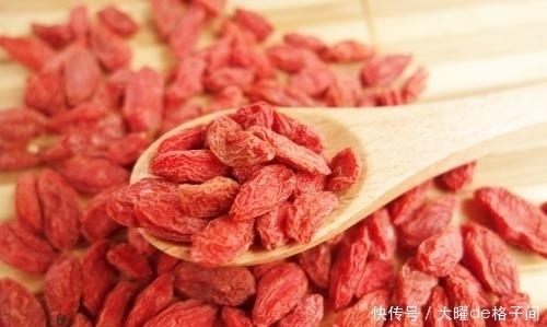 枸杞|枸杞虽好，但枸杞泡水时不能放此物，却很多人不清楚，早知早好
