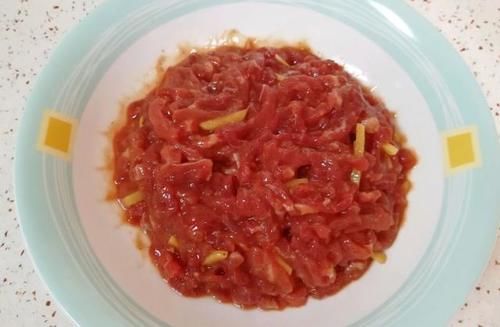 嫩牛肉卷饼的新做法，早餐吃它准没错，精神满满一整天