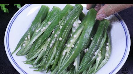 羊角菜|秋葵最忌焯水,大厨教你正确做法,鲜香脆嫩还入味,营养又解馋