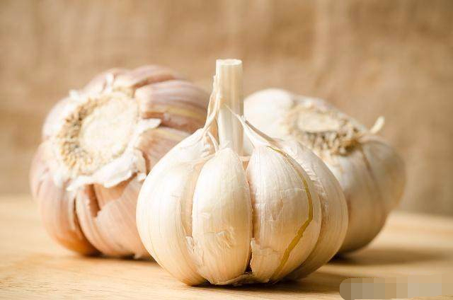 排毒养颜|大蒜与“它”是天生一对,男性若是常吃,会有3大“可喜”的变化