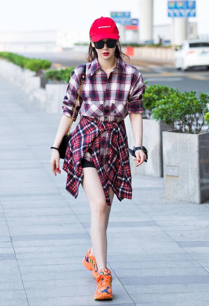 小蛮腰|女人穿衣美不美主要看“臀型”,教你几招微调术,轻松穿出好身材