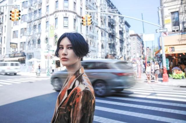 从超女冠军到销声匿迹，你以为尚雯婕过气了，其实她早已逆袭