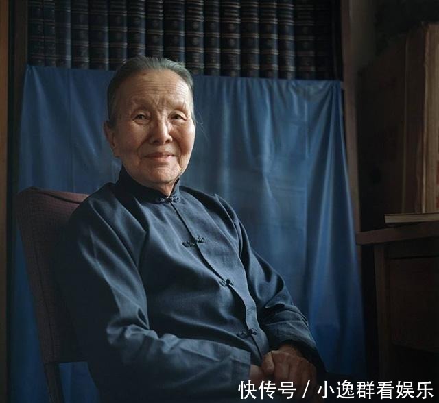 晚年冰心:不敢得罪林徽因,把《我们太太的客厅》说成陆小曼