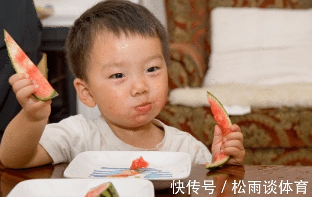 贪凉|奶奶带娃5年，孩子从未积食，只用了2招，身高猛长，吃饭也香