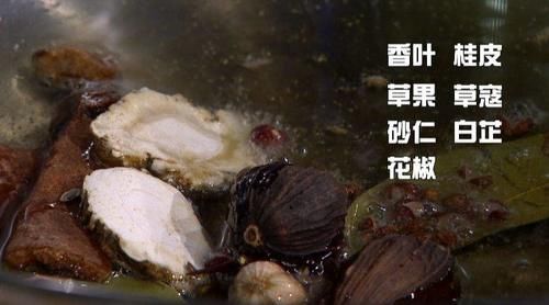 一锅万能川味红汤卤，准备卤什么吧