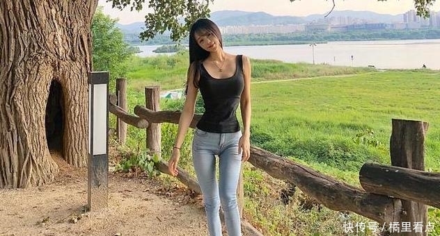 多样|牛仔裤美女:丰富多样的牛仔裤,优雅又很显动人气息