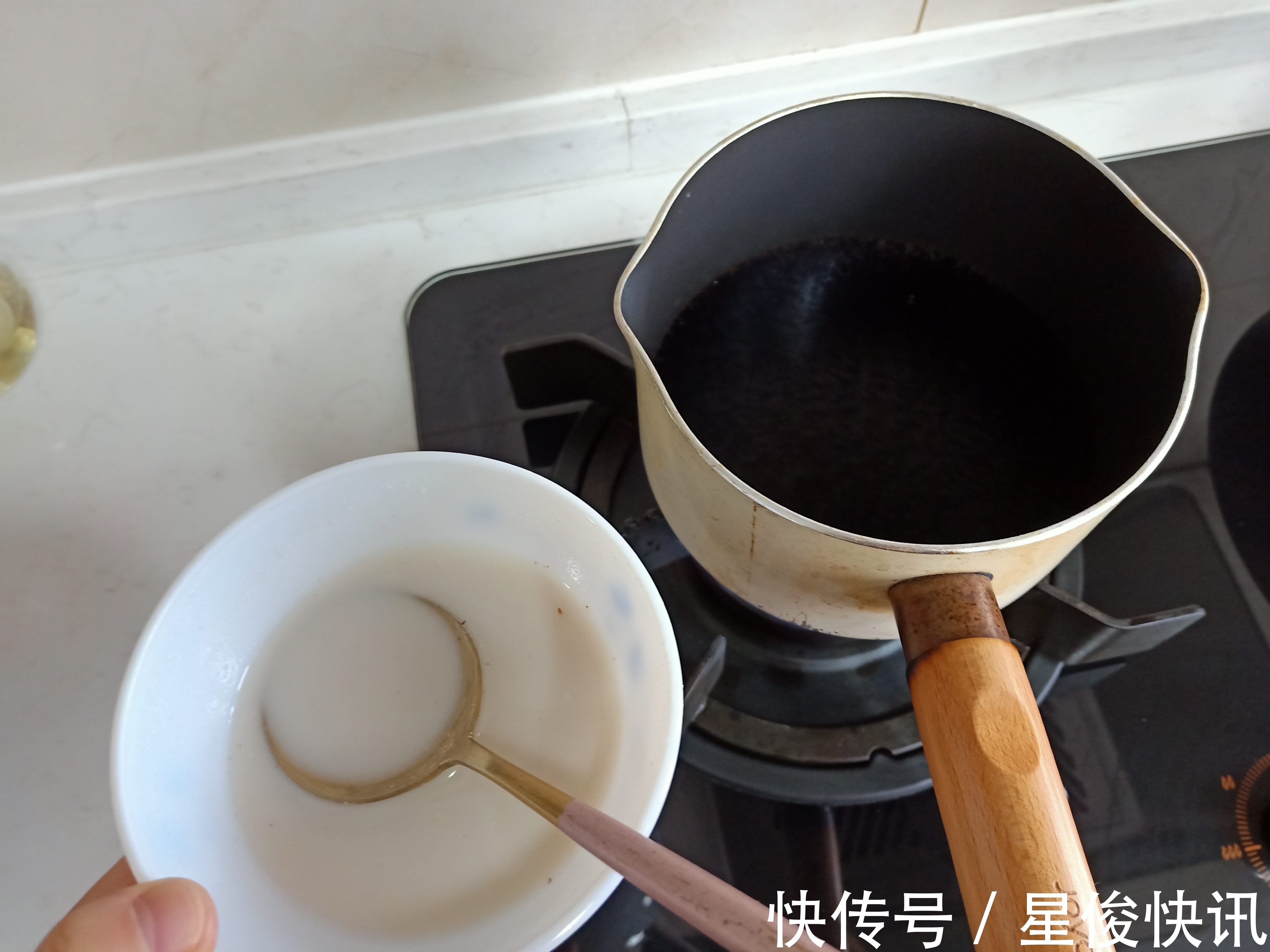 好吃|年夜饭必做的团圆菜,一卷一蒸15分钟上桌,好吃好做好寓意