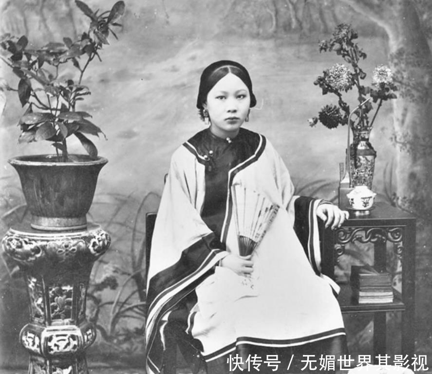 留影旧照|晚清老照片：美丽惊艳的正室夫人，清俊帅气的年轻士兵！