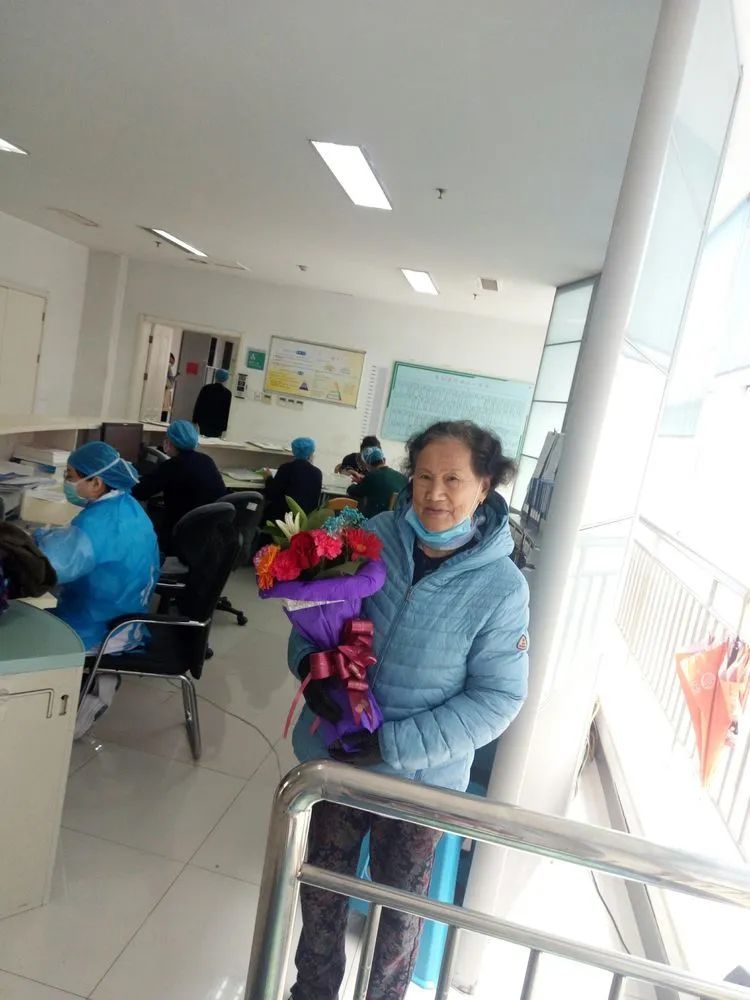 送瘟神,洒庭院,赏多肉,合家团聚话将来!