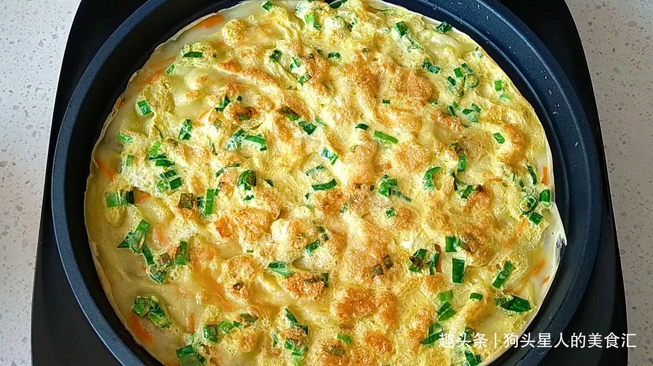 鸡蛋葱花饼，全程手不沾面，记住这三点，柔软筋道，做法特别简单