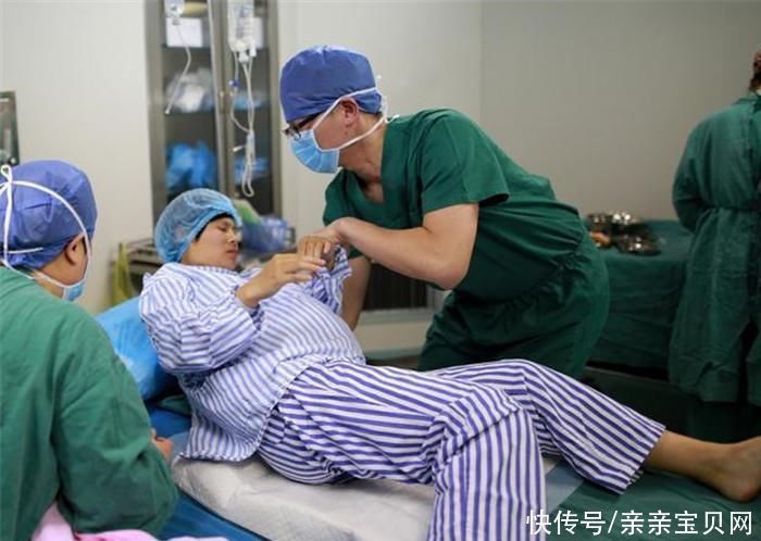 小萌|“让你买刀纸,咋买成卫生纸?”老婆生孩子,准爸爸被医生怒批