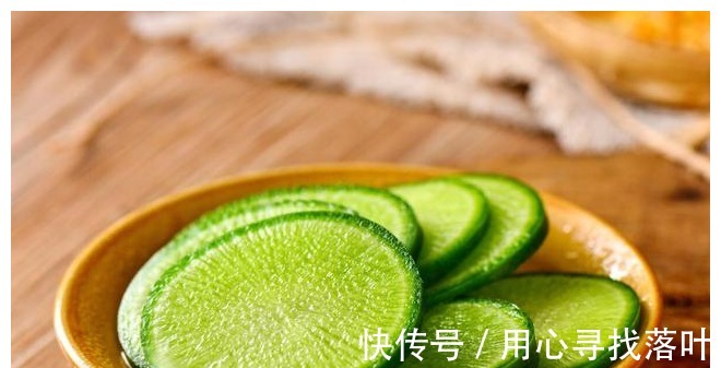 好吃|买萝卜时，绿萝卜好还是白萝卜好教你方法，选出好吃的萝卜！