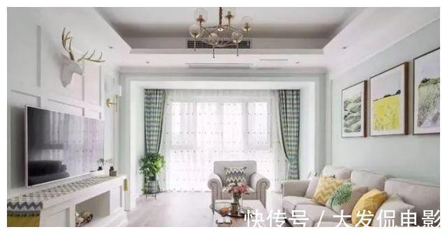 电视墙|98平清爽小三居，客厅不买电视柜，将电视墙这样装，实用又大气