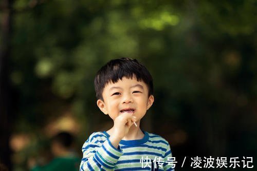 低糖食品|从小不被允许吃零食的孩子,长大真的会更健康?宝妈直言:很后悔