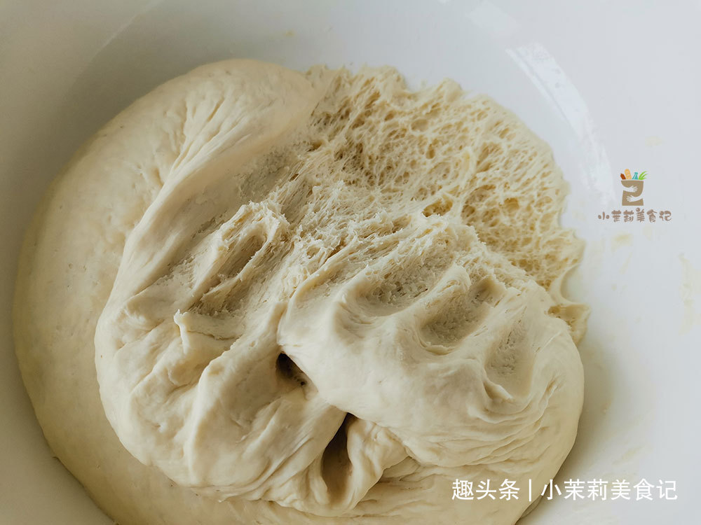 发面时，牢记别直接和面，面点师教我1招，10分钟发满盆，实用！