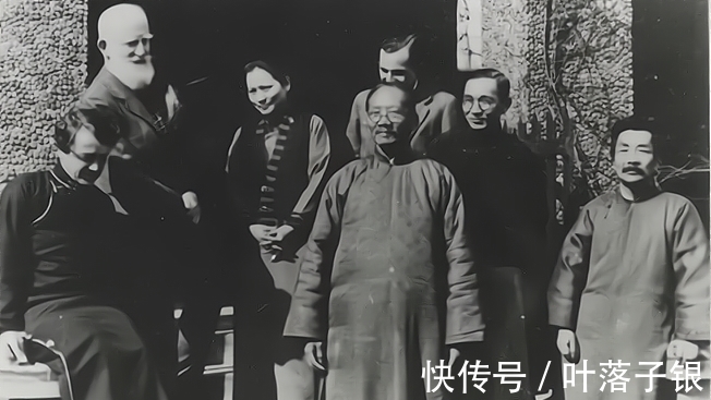 硬笔书法|1936年宋庆龄写给鲁迅的信件曝光，没曾想其硬笔书法也是如此精湛