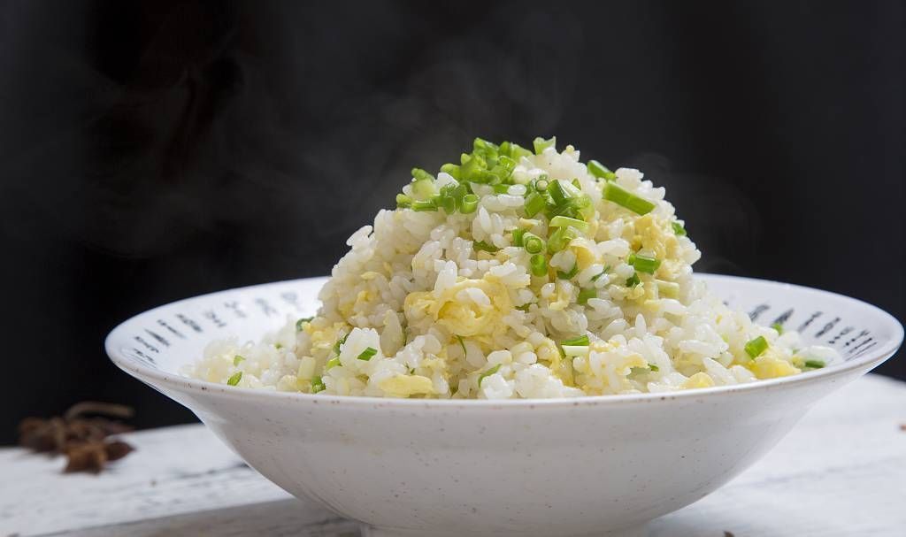 如何让蛋炒饭变得美味掌握这些步骤很重要,炒饭很好吃