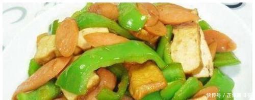 炒青椒時加一寶，三天一盤，疏通血管，大肚腩不見了，皮膚更細膩