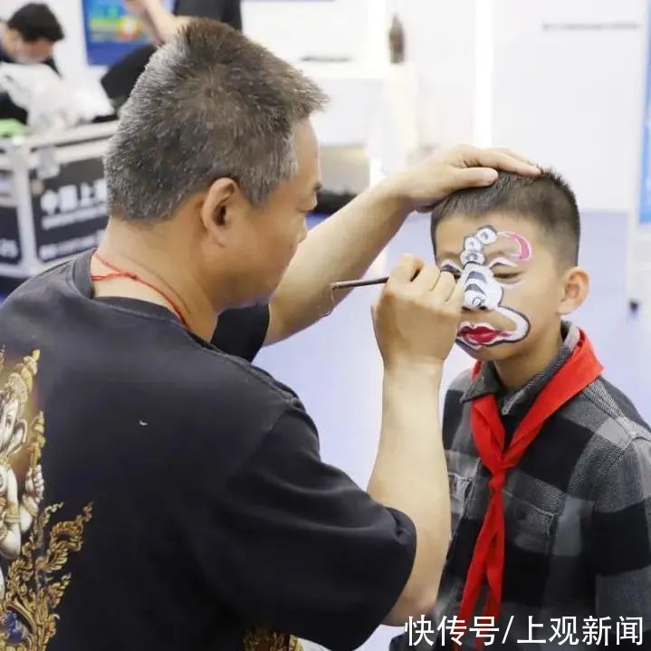 传承|戏曲进校园，传承在身边