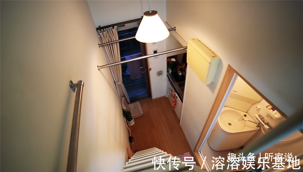 缝隙房|90后姑娘住进日本8㎡“缝隙房”,吃饭坐地上,睡觉爬梯子