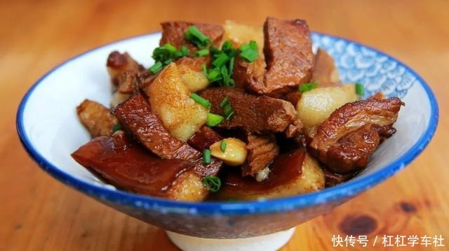 江西铜鼓经典的客家美食，丰盛的“土八碗”！令人念念不忘！