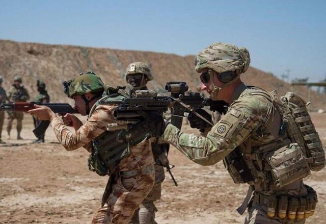 南联盟|美国当年刻意炸毁我国大使馆,为何我国不报仇?差点中了圈套