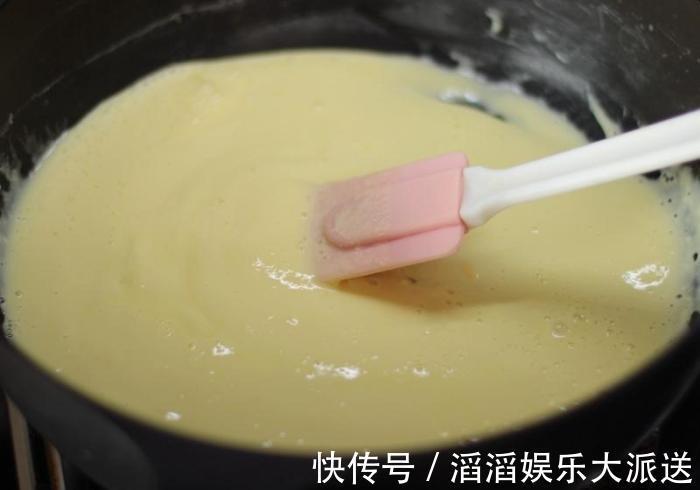 西瓜吃了几十年，如此做法第一次，女儿一口一感叹夏天真好！